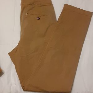 30x32 AE Men's khakis
